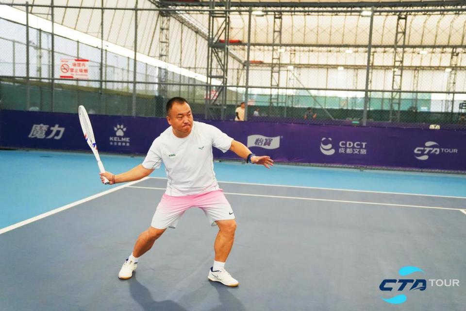 济和社会效, 运动联合会, 首期盼