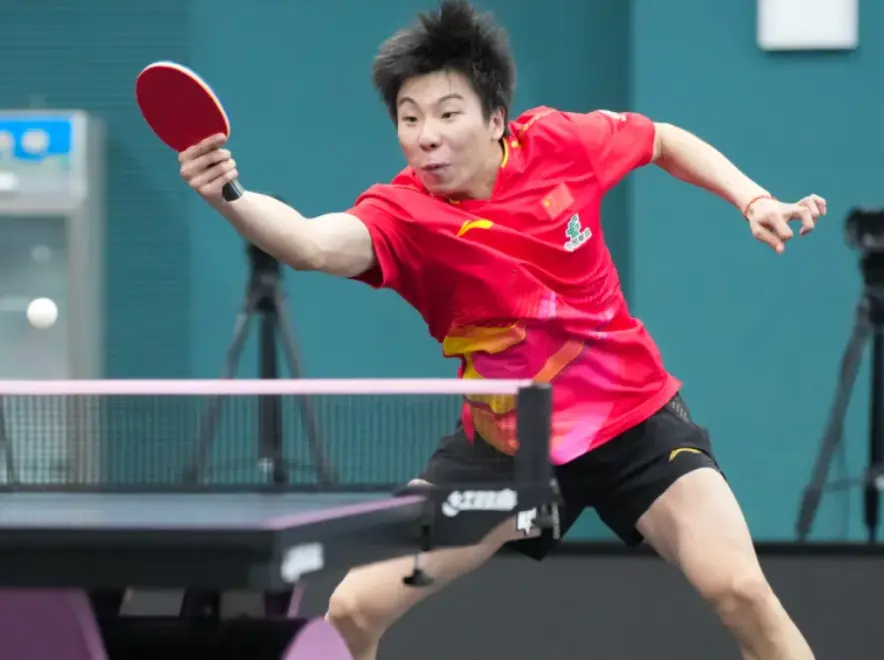 迪选拔胜出, 的运动员都, 迪选拔胜出