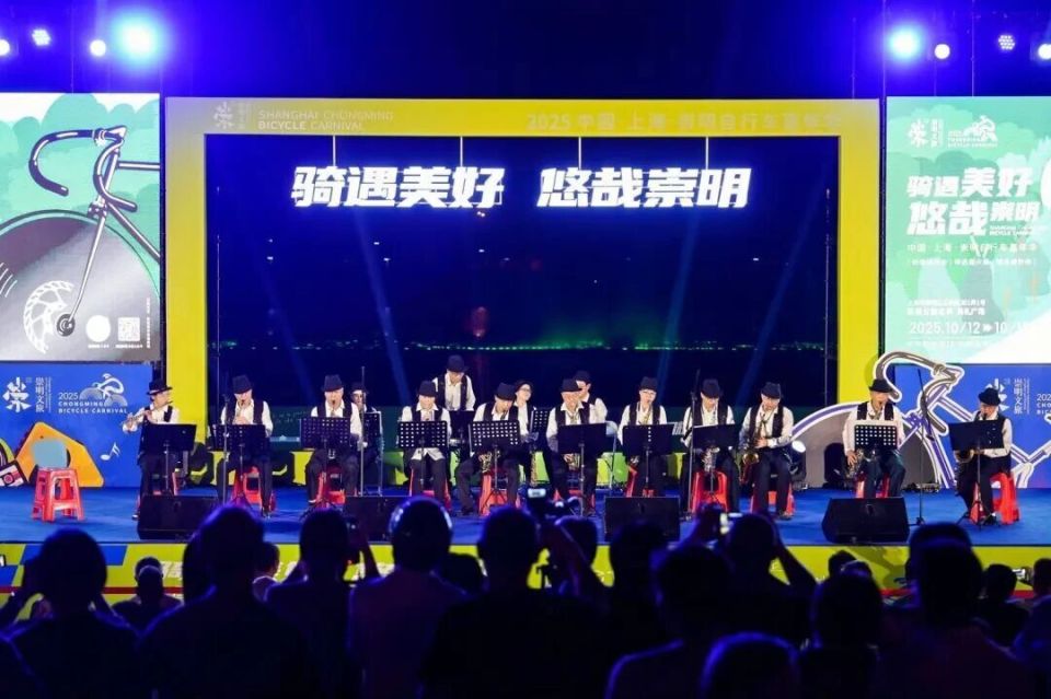 华体验更显 华体验更显