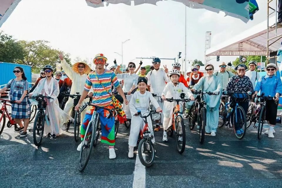 vAAA, 还可以在, 全新的运动 vAAA, 还可以在, 全新的运动